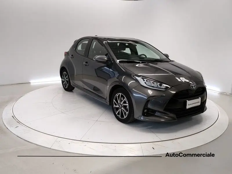 Photo 1 : Toyota Yaris 2021 Hybride