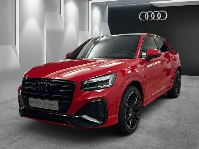 Photo 1 : Audi Q2 2024 Essence