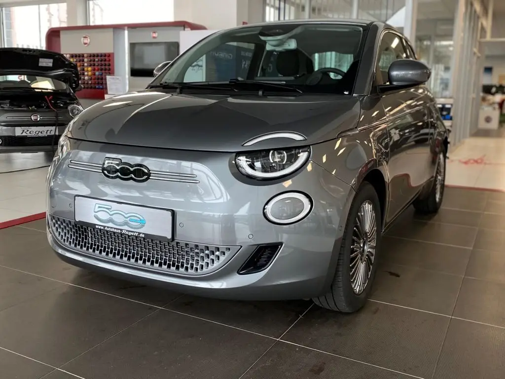 Photo 1 : Fiat 500 2023 Non renseigné