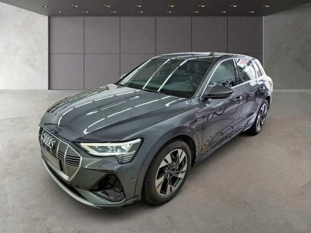 Photo 1 : Audi E-tron 2021 Not specified