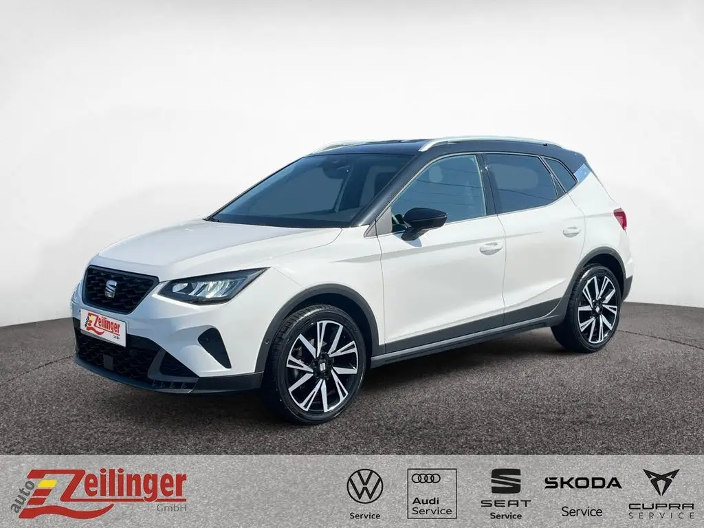 Photo 1 : Seat Arona 2023 Petrol