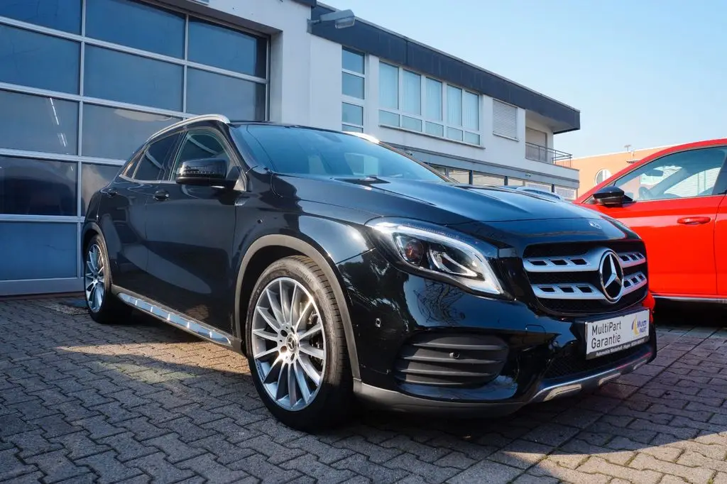 Photo 1 : Mercedes-benz Classe Gla 2018 Petrol