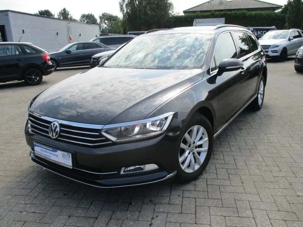 Photo 1 : Volkswagen Passat 2019 Diesel