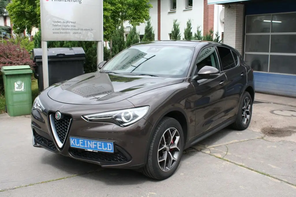 Photo 1 : Alfa Romeo Stelvio 2020 Petrol