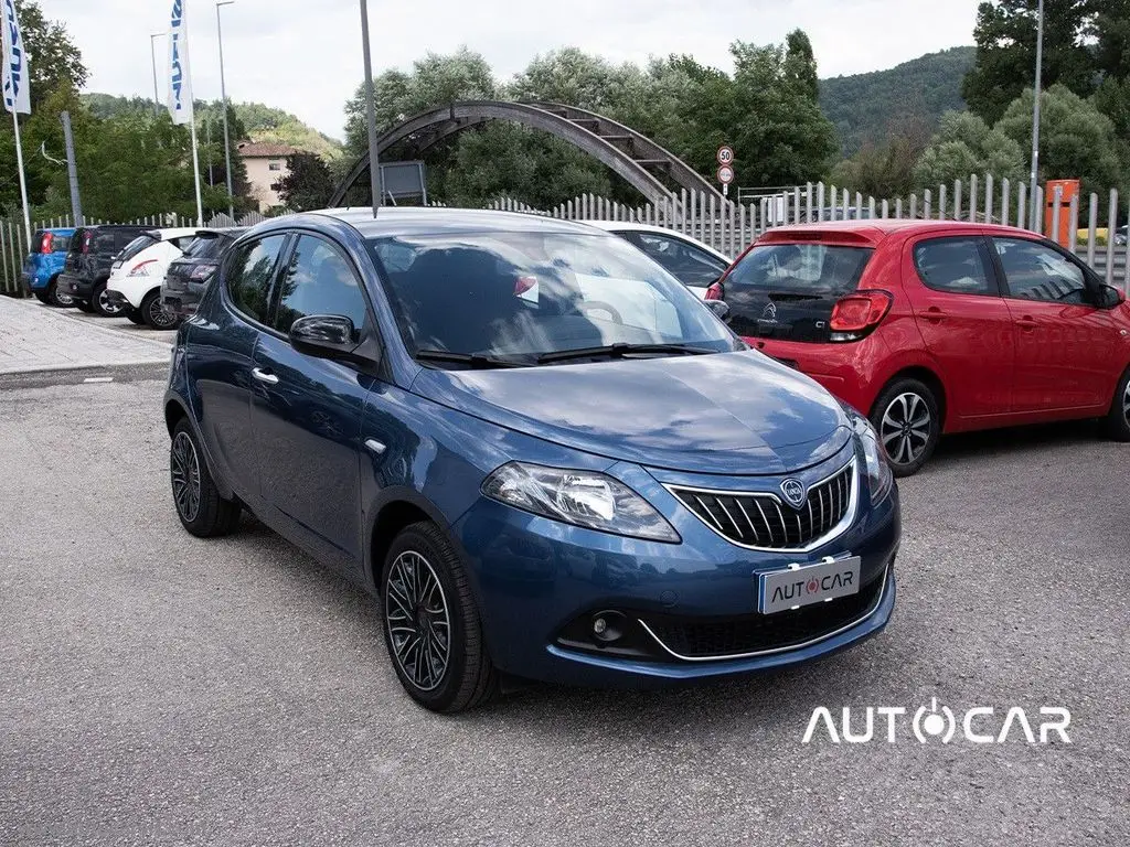 Photo 1 : Lancia Ypsilon 2022 Hybrid