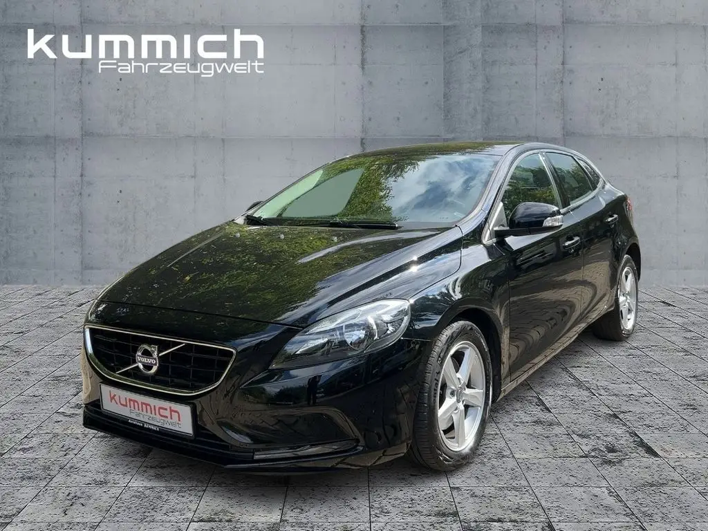 Photo 1 : Volvo V40 2016 Petrol