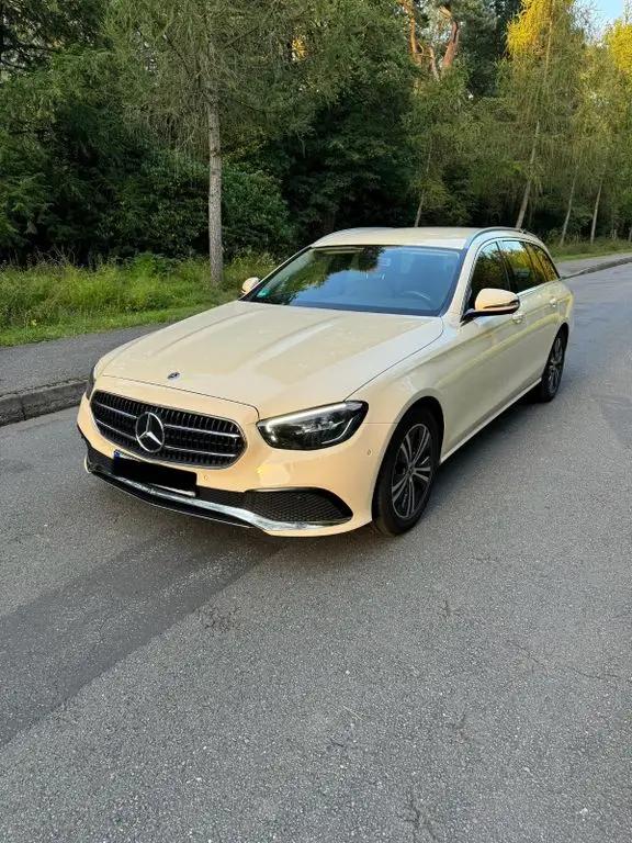 Photo 1 : Mercedes-benz Classe E 2023 Hybride