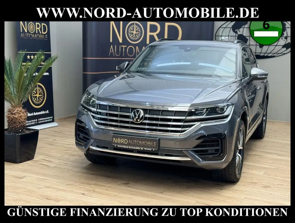 Photo 1 : Volkswagen Touareg 2022 Essence