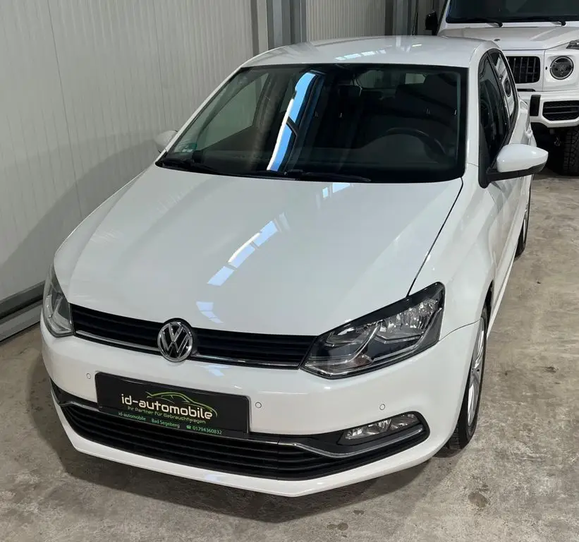 Photo 1 : Volkswagen Polo 2016 Petrol