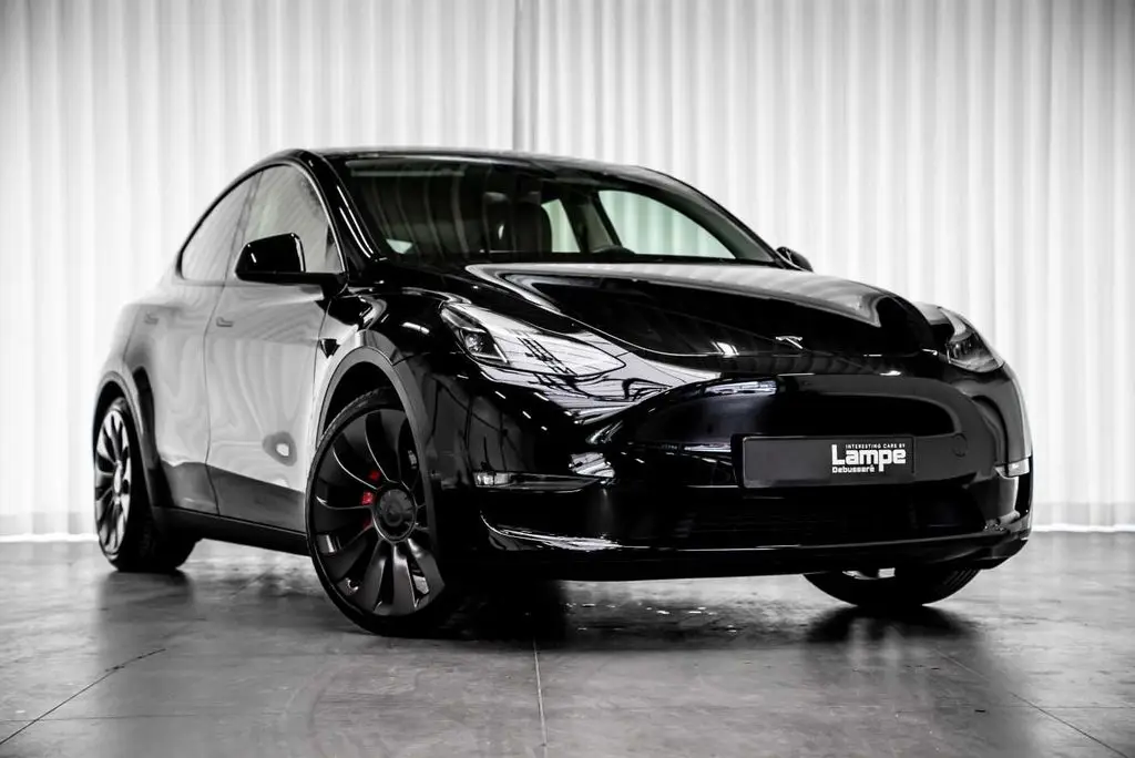 Photo 1 : Tesla Model Y 2023 Non renseigné