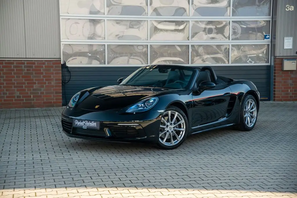 Photo 1 : Porsche Boxster 2019 Essence