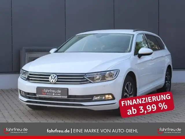 Photo 1 : Volkswagen Passat 2019 Petrol