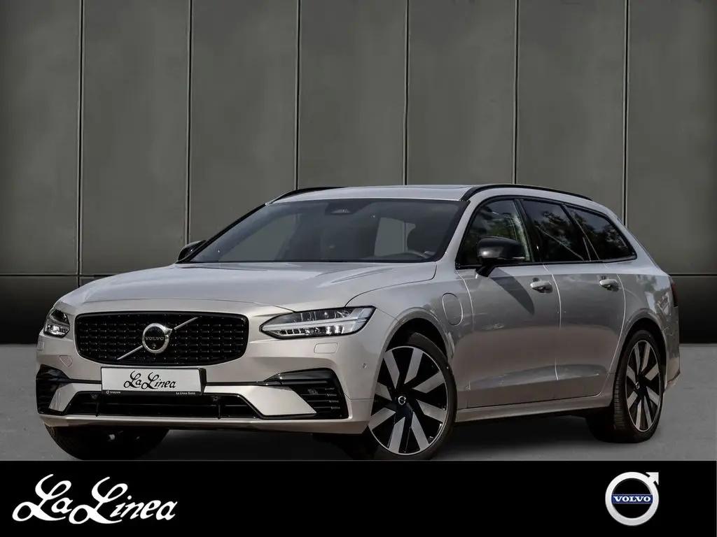 Photo 1 : Volvo V90 2024 Hybrid