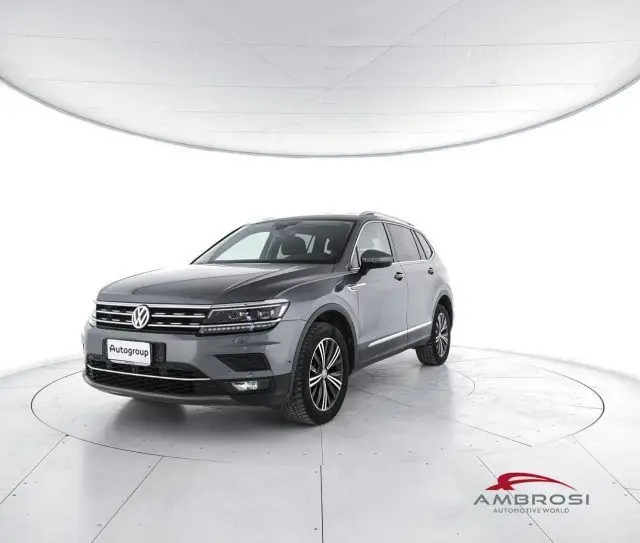 Photo 1 : Volkswagen Tiguan 2019 Diesel