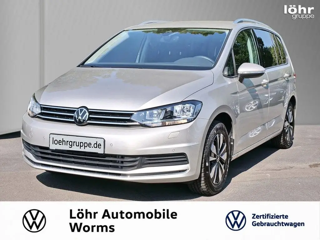 Photo 1 : Volkswagen Touran 2023 Petrol