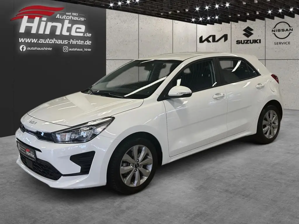 Photo 1 : Kia Rio 2023 Essence