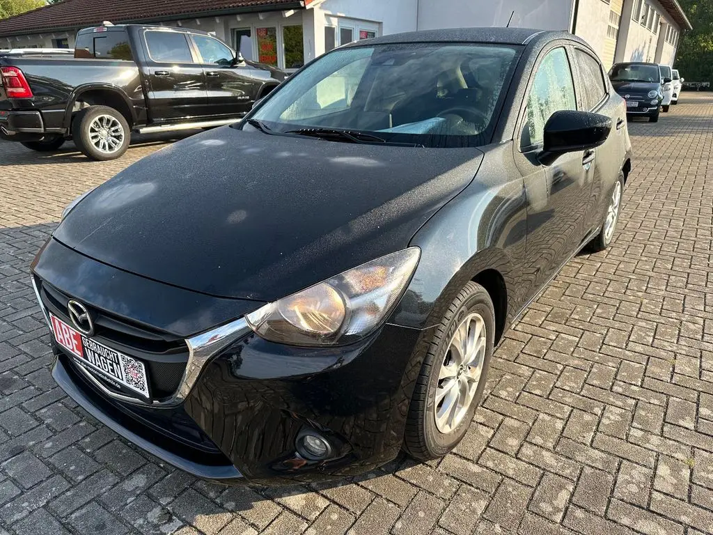 Photo 1 : Mazda 2 2016 Diesel