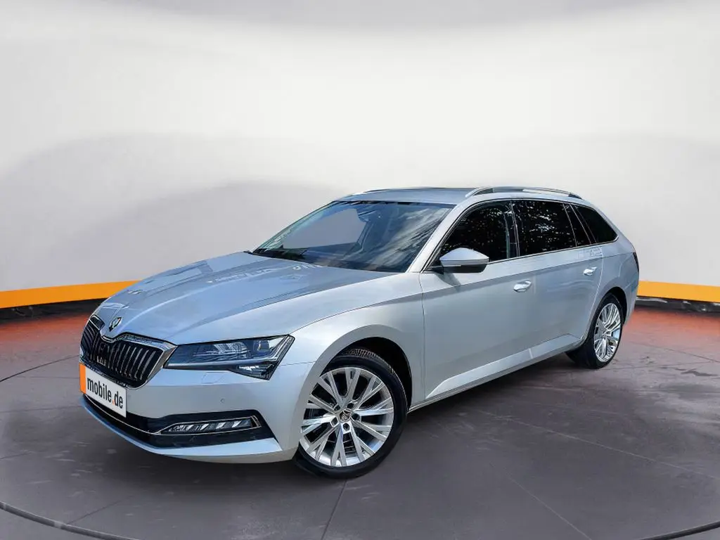 Photo 1 : Skoda Superb 2022 Petrol