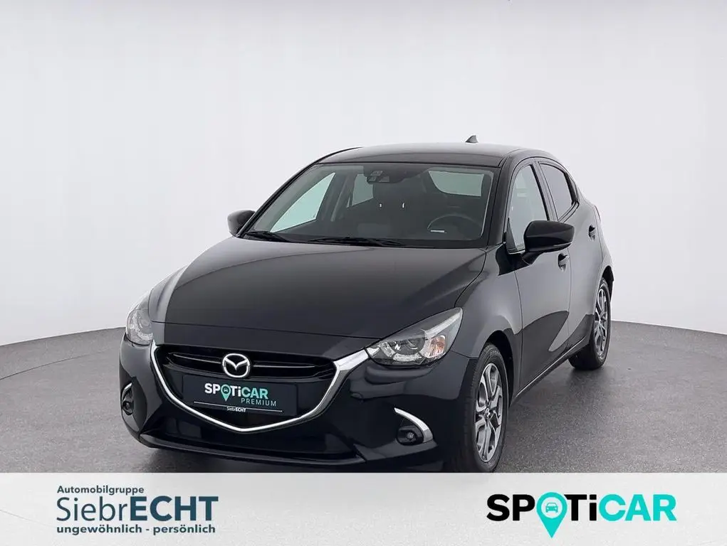 Photo 1 : Mazda 2 2017 Petrol