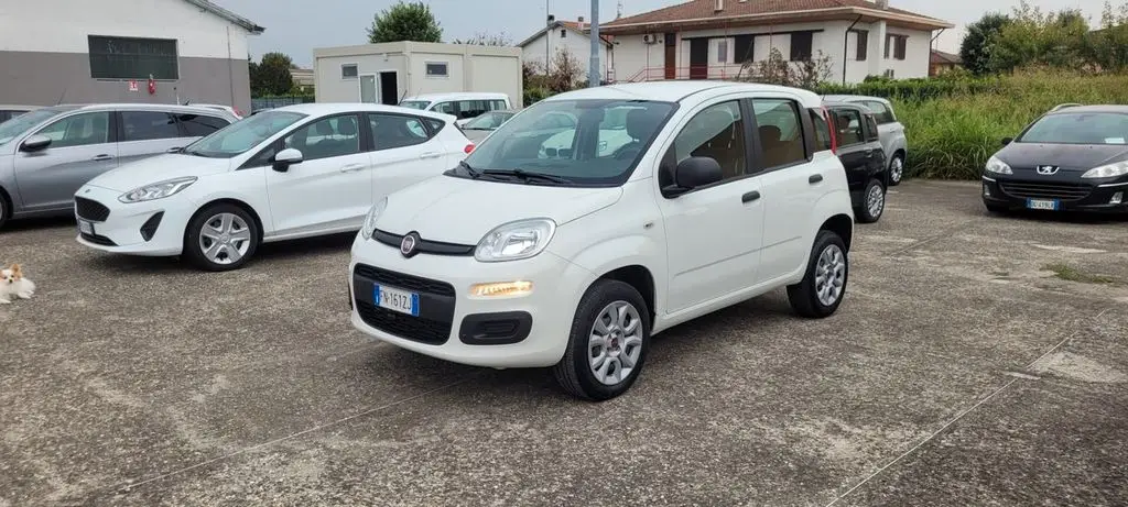 Photo 1 : Fiat Panda 2018 Autres