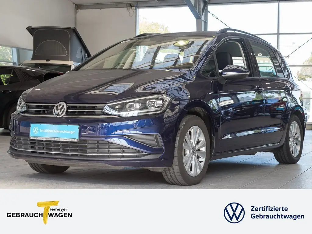 Photo 1 : Volkswagen Golf 2019 Petrol