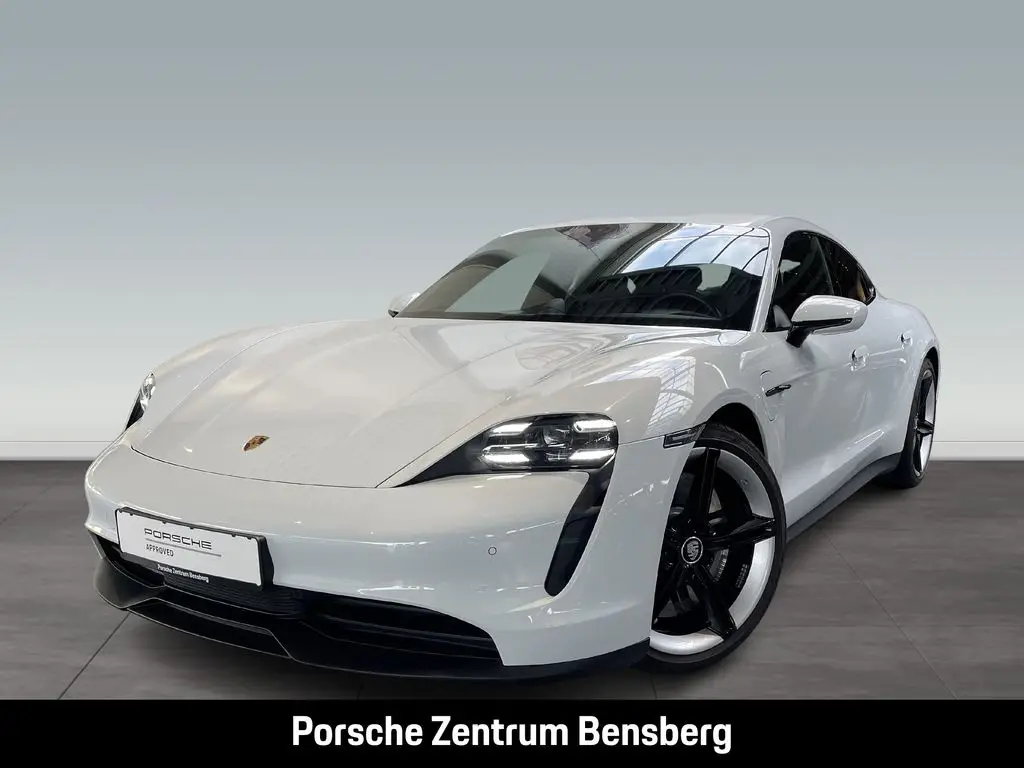 Photo 1 : Porsche Taycan 2020 Not specified