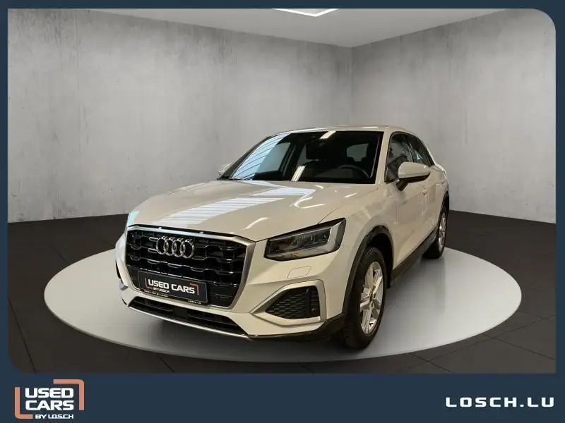 Photo 1 : Audi Q2 2023 Essence