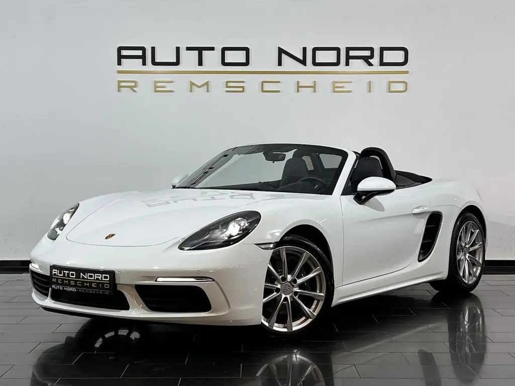 Photo 1 : Porsche Boxster 2020 Essence