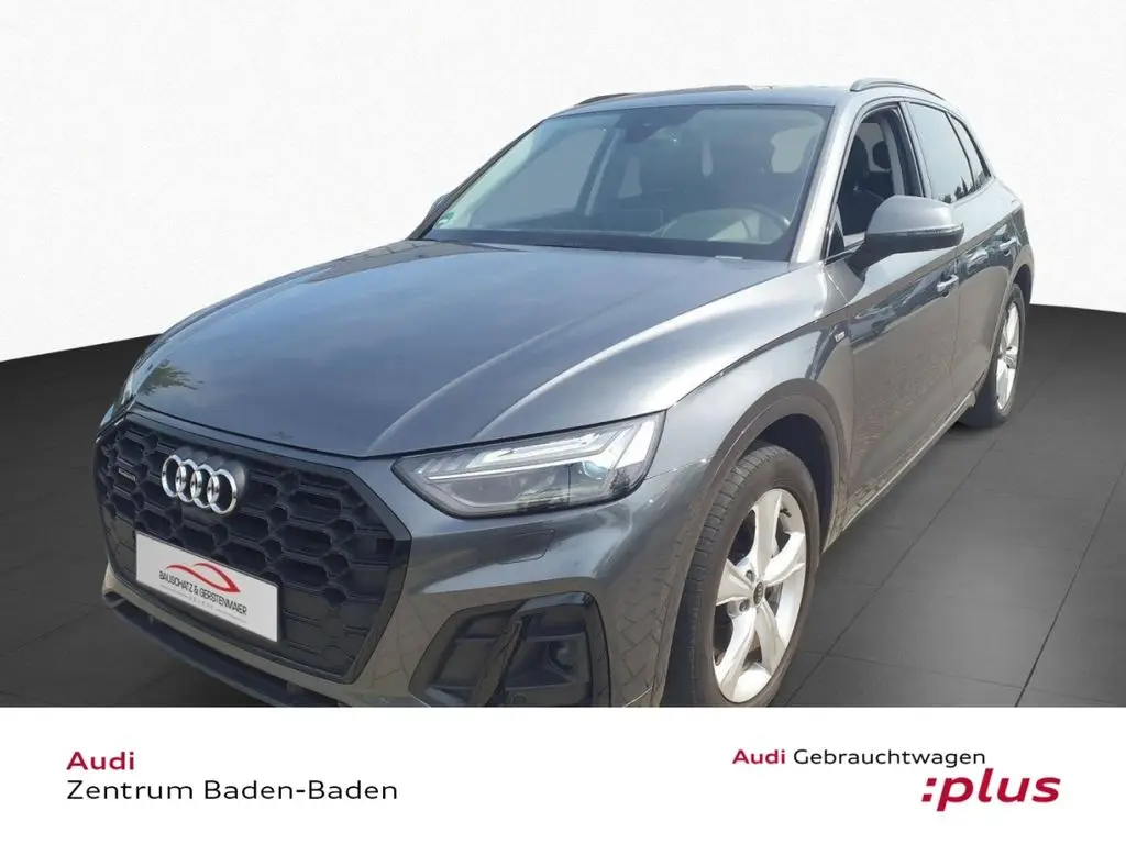 Photo 1 : Audi Q5 2021 Hybride