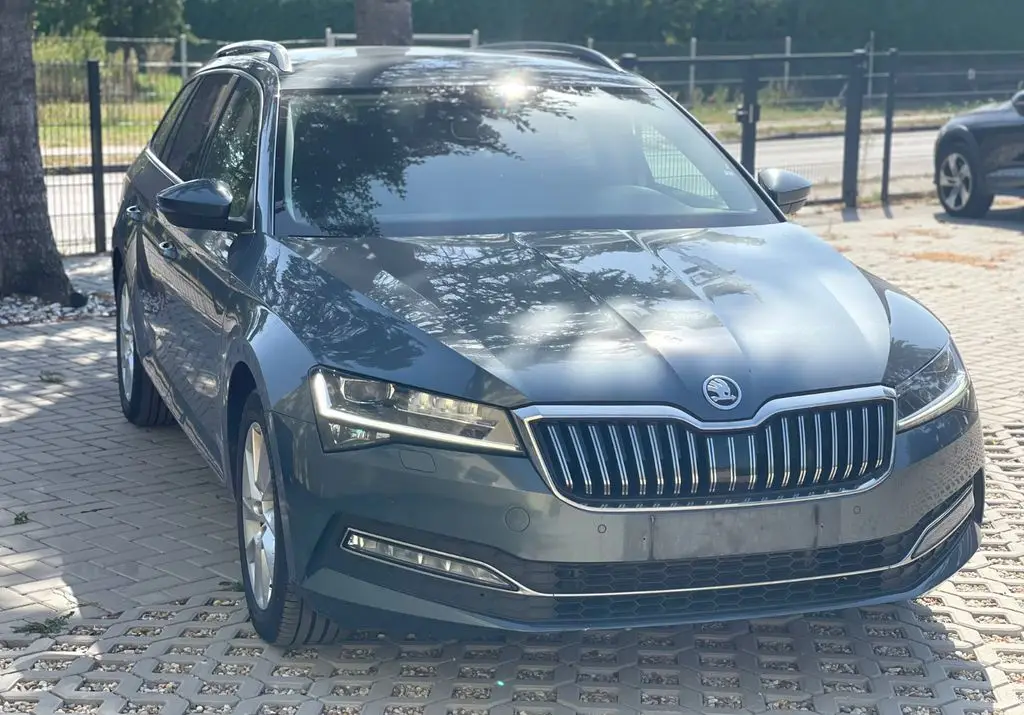 Photo 1 : Skoda Superb 2019 Diesel