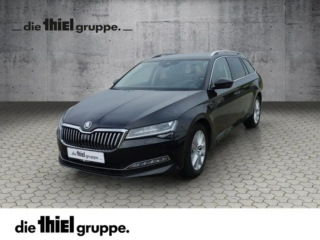 Photo 1 : Skoda Superb 2019 Petrol