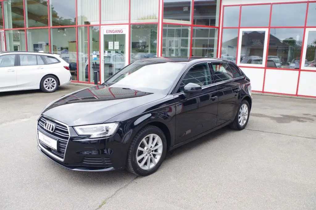 Photo 1 : Audi A3 2019 Diesel