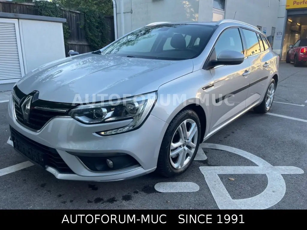 Photo 1 : Renault Megane 2018 Diesel