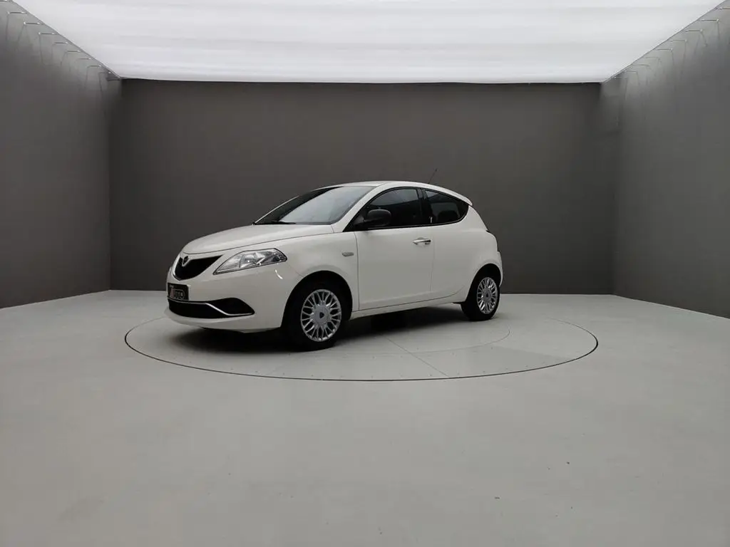 Photo 1 : Lancia Ypsilon 2017 Diesel