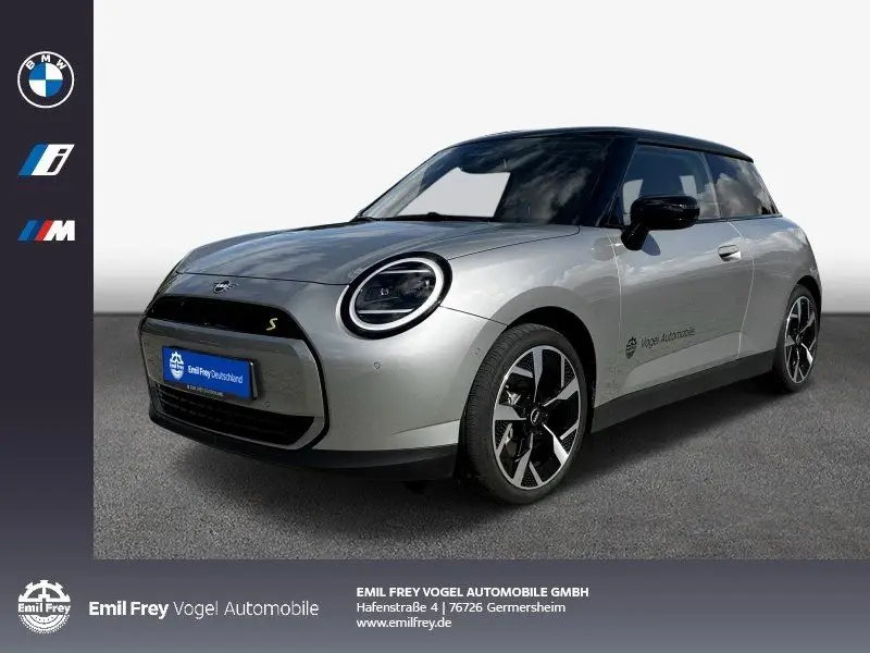 Photo 1 : Mini Cooper 2024 Non renseigné