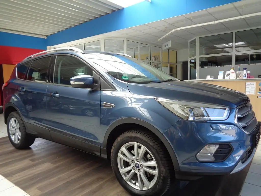 Photo 1 : Ford Kuga 2019 Petrol