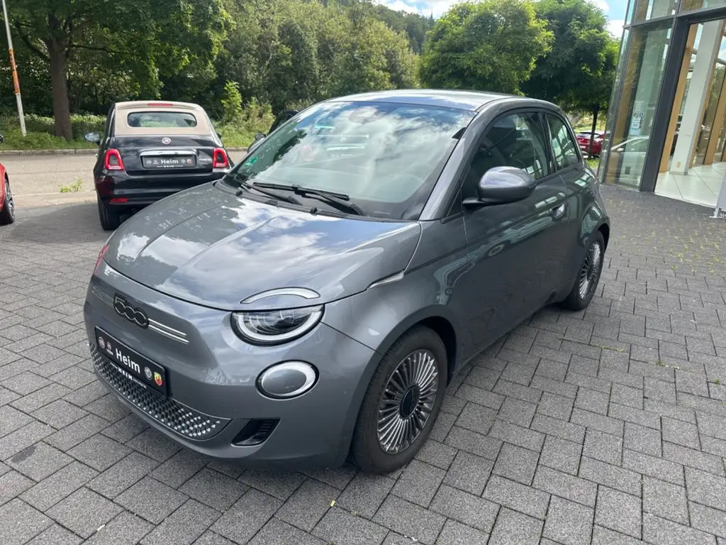 Photo 1 : Fiat 500 2023 Non renseigné