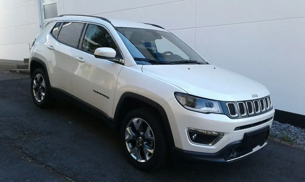 Photo 1 : Jeep Compass 2020 Petrol