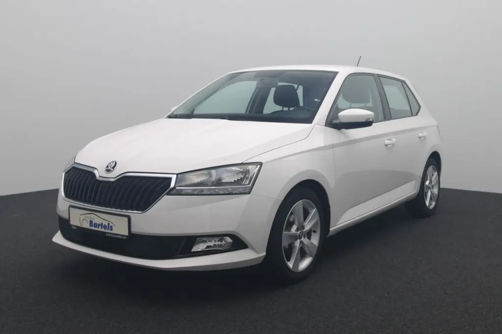 Photo 1 : Skoda Fabia 2021 Essence