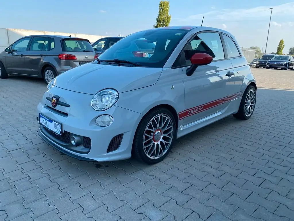 Photo 1 : Abarth 500 2016 Petrol