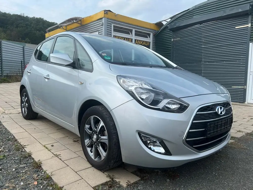 Photo 1 : Hyundai Ix20 2015 Petrol