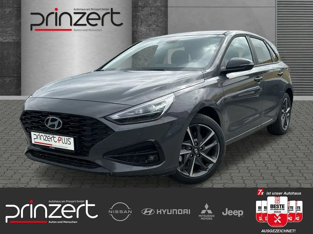 Photo 1 : Hyundai I30 2024 Petrol