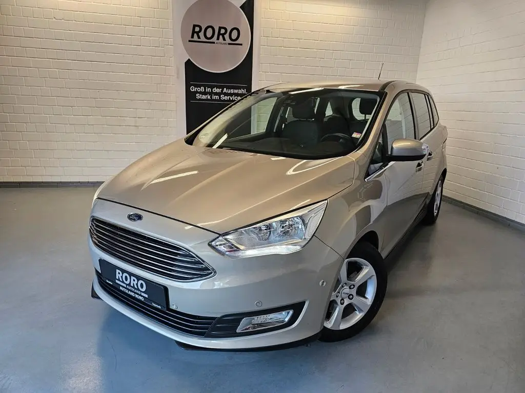 Photo 1 : Ford Grand C-max 2016 Petrol