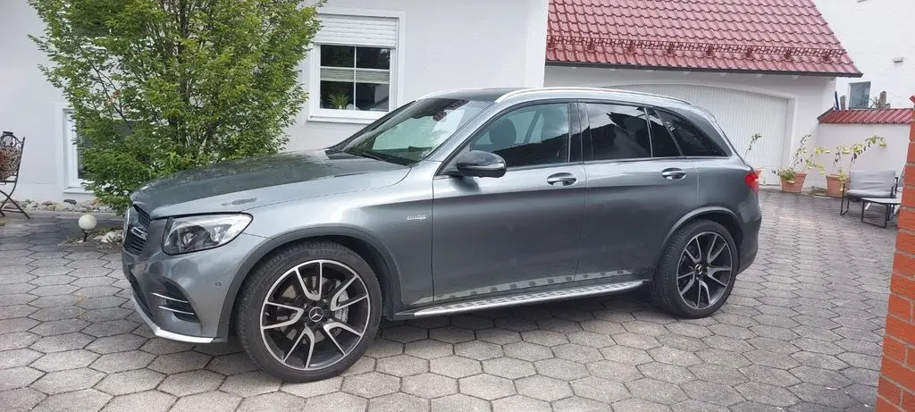 Photo 1 : Mercedes-benz Classe Glc 2017 Petrol