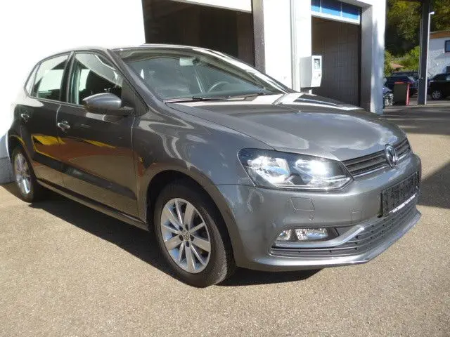 Photo 1 : Volkswagen Polo 2015 Essence