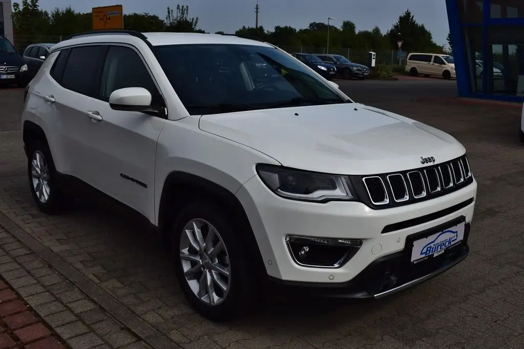 Photo 1 : Jeep Compass 2021 Petrol