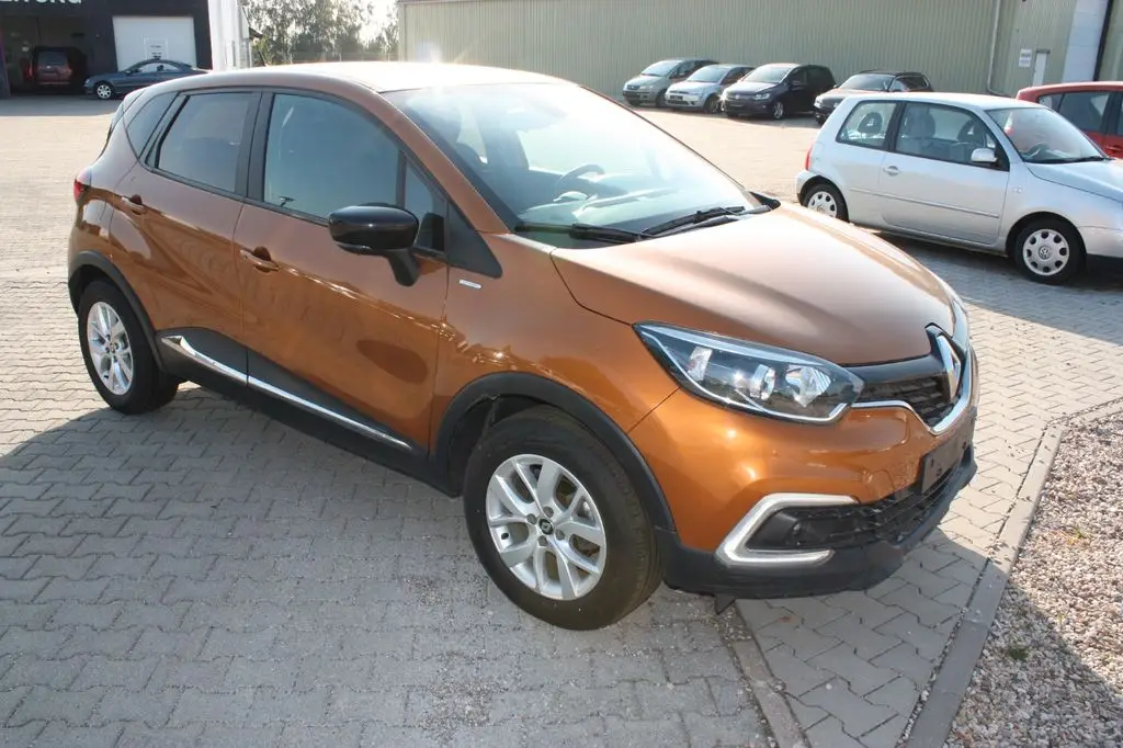 Photo 1 : Renault Captur 2019 Essence