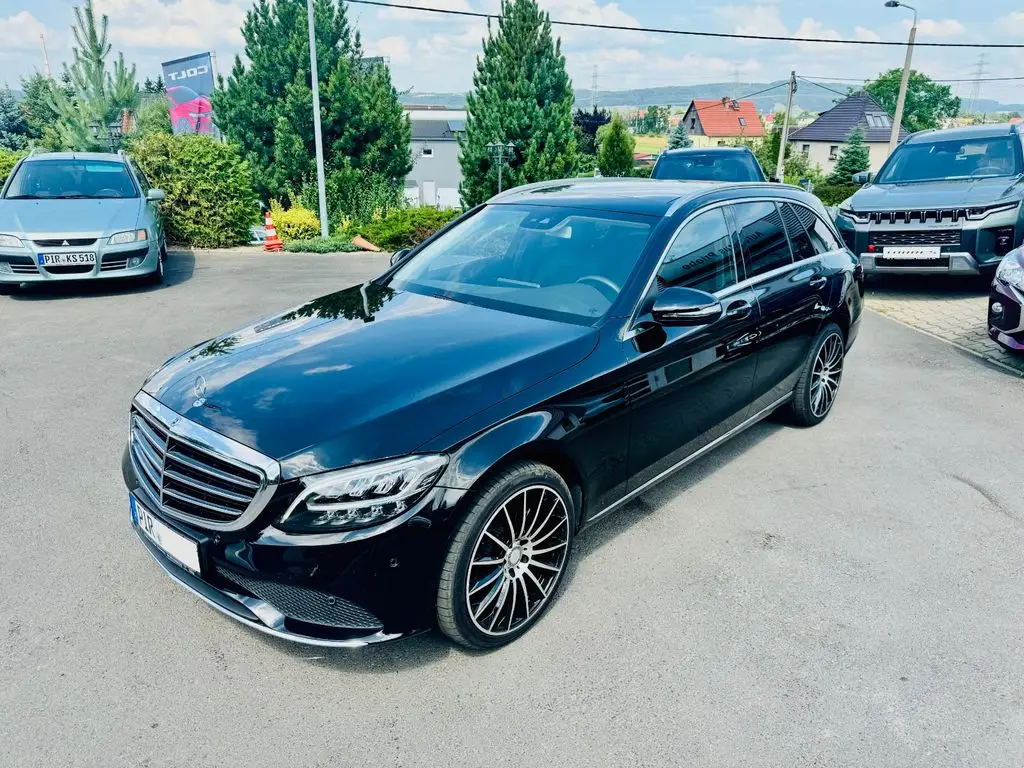 Photo 1 : Mercedes-benz Classe C 2018 Petrol