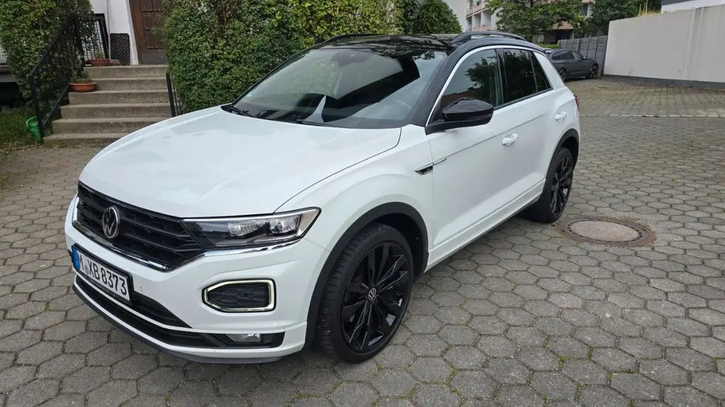 Photo 1 : Volkswagen T-roc 2021 Essence