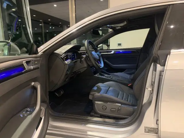 Photo 1 : Volkswagen Tiguan 2021 Petrol